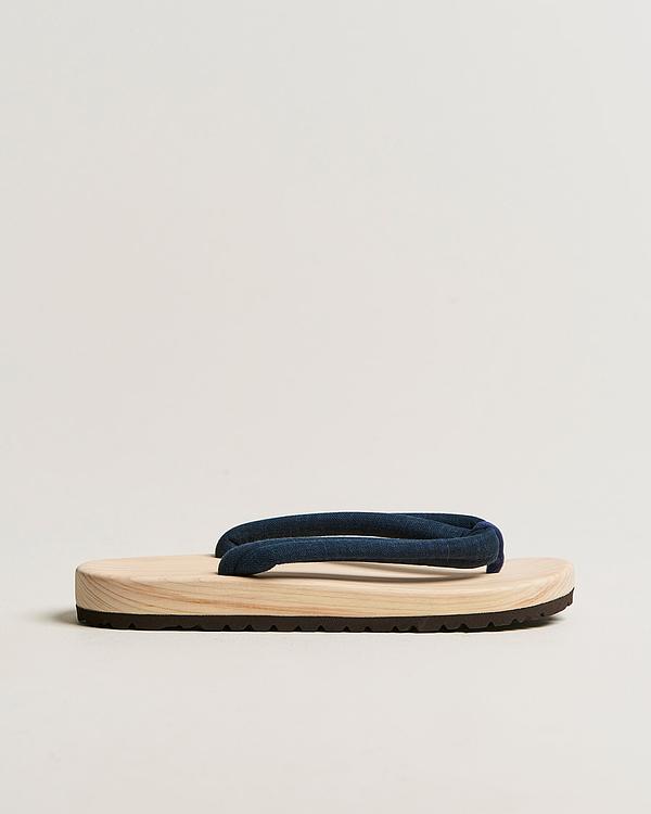 Taupe sandals from Beams Japan