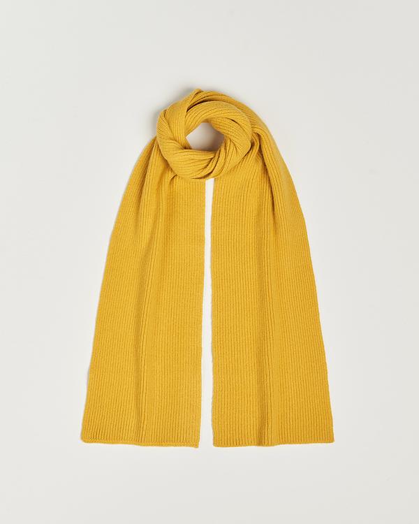 Yellow scarve from Le Bonnet