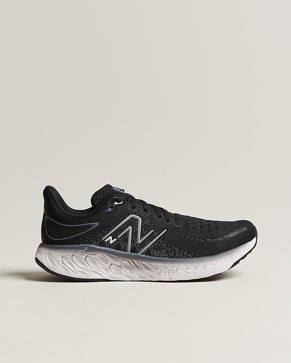 Print black sneakers from New Balance Running