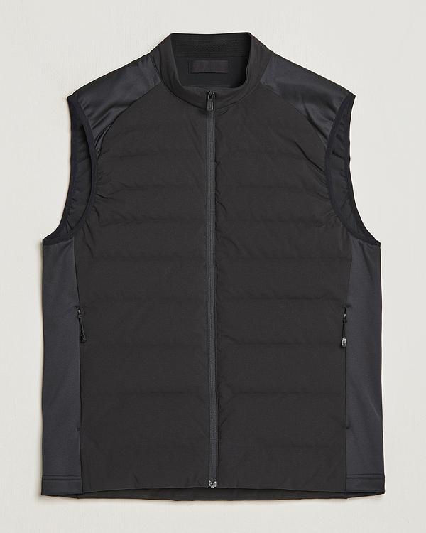 Dark grey vest from Sail Racing