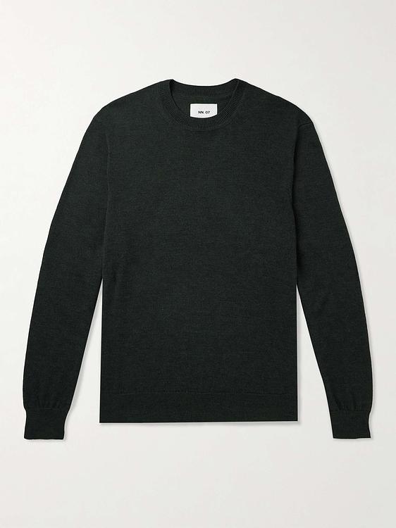 Black sweatshirt from NN07