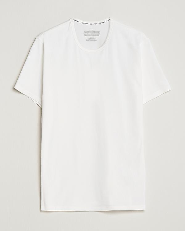 White t-shirt from Calvin Klein
