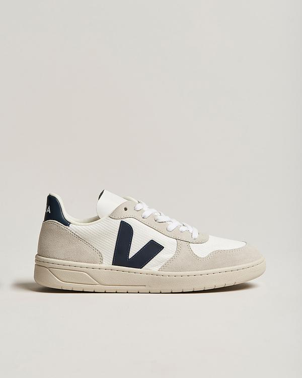 Print beige sneakers from Veja