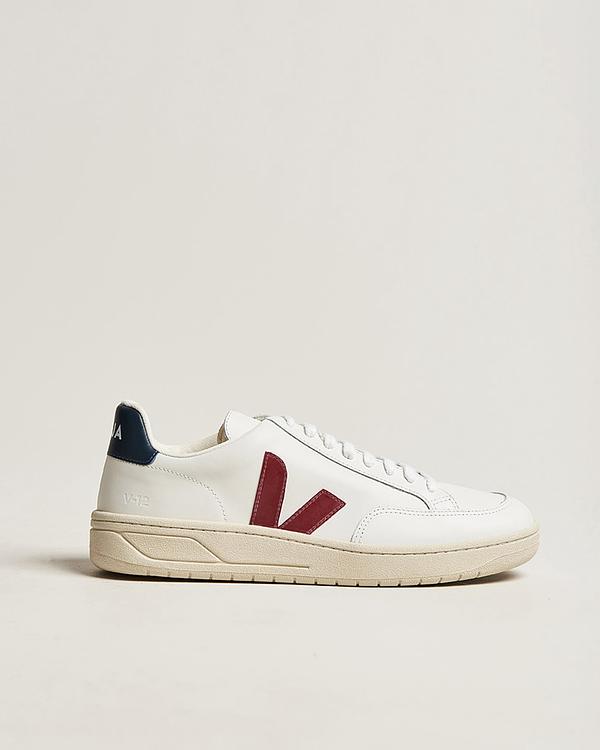 Print white sneakers from Veja