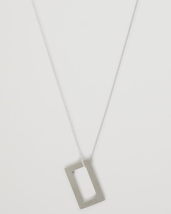 Grey necklace from Le Gramme