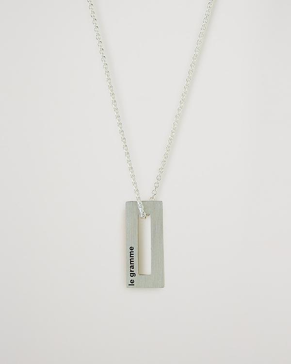 Grey necklace from Le Gramme