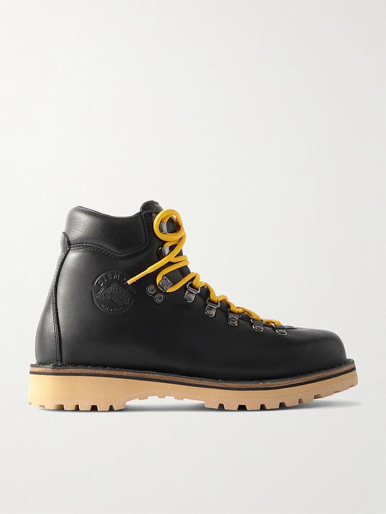 Black lace-up boots from Diemme