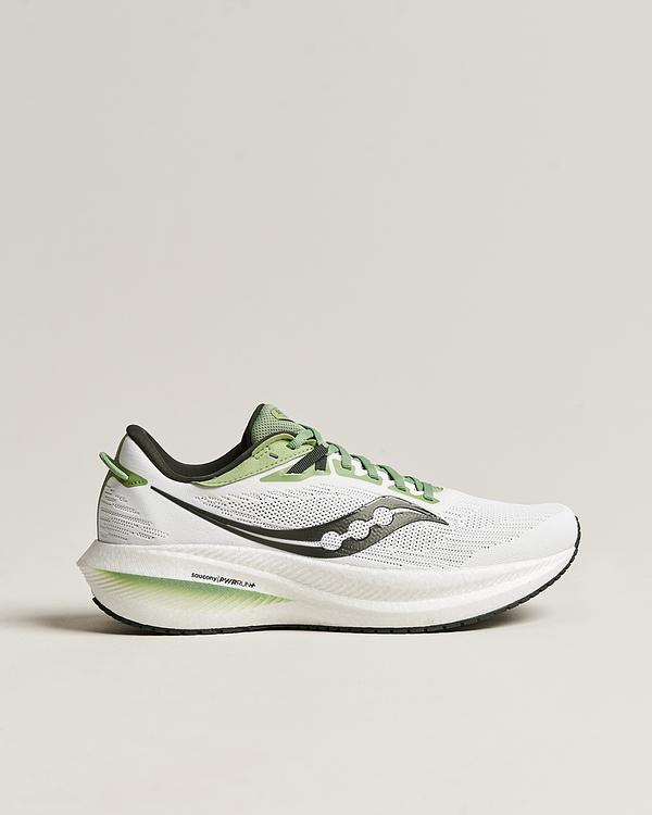 White sneakers from Saucony