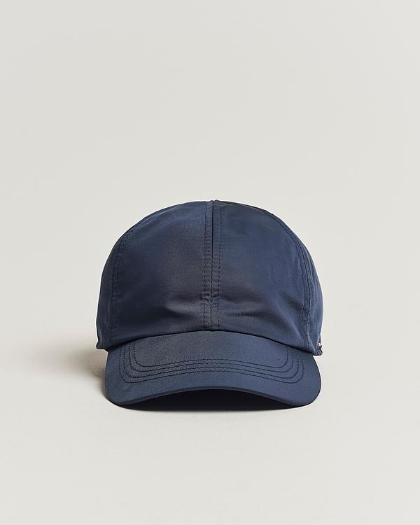 Blue cap from Wigéns