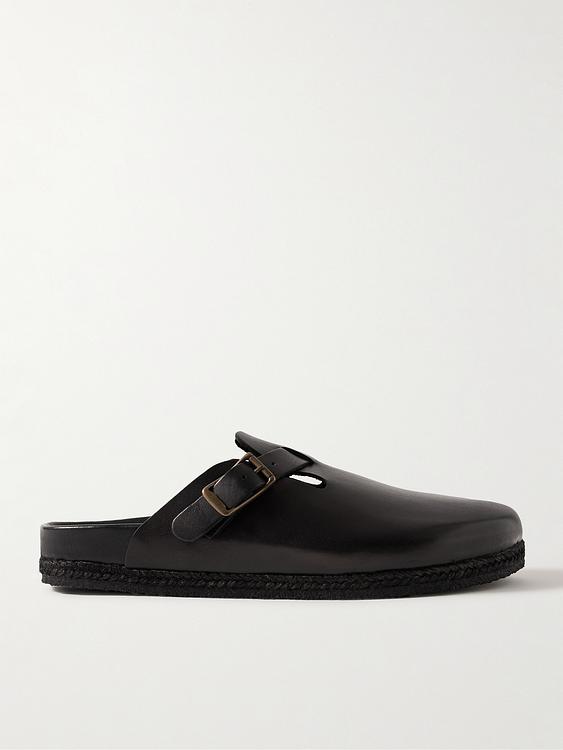 Black sandals from Yuketen