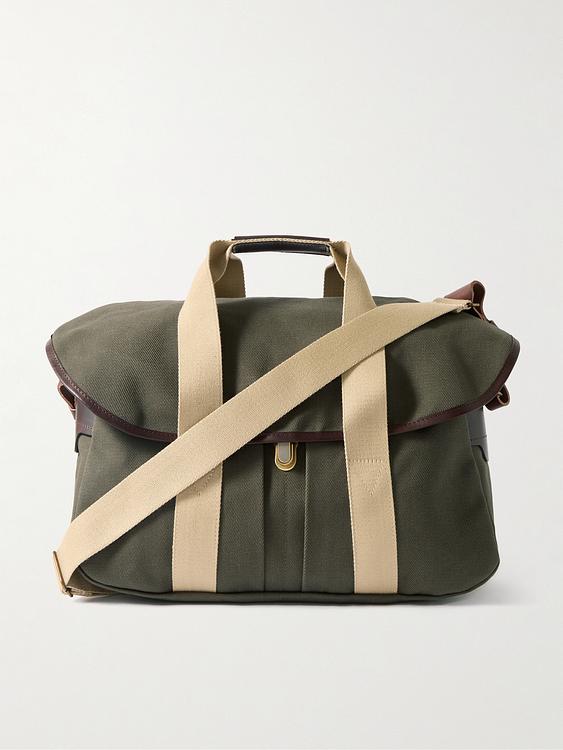Dark green weekend bag from Bleu de Chauffe