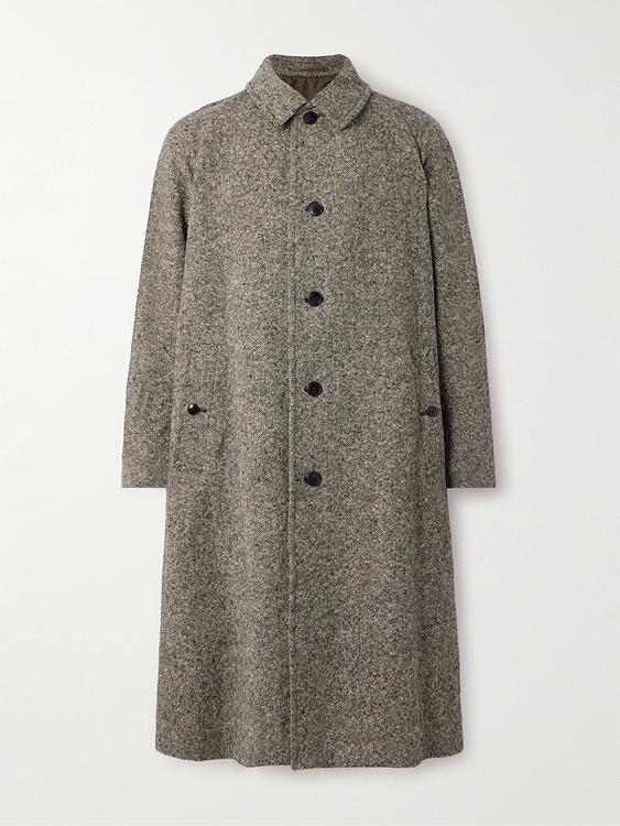 Taupe coat from Kaptain Sunshine