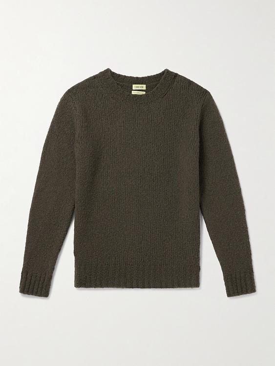 Dark green sweater from De Bonne Facture