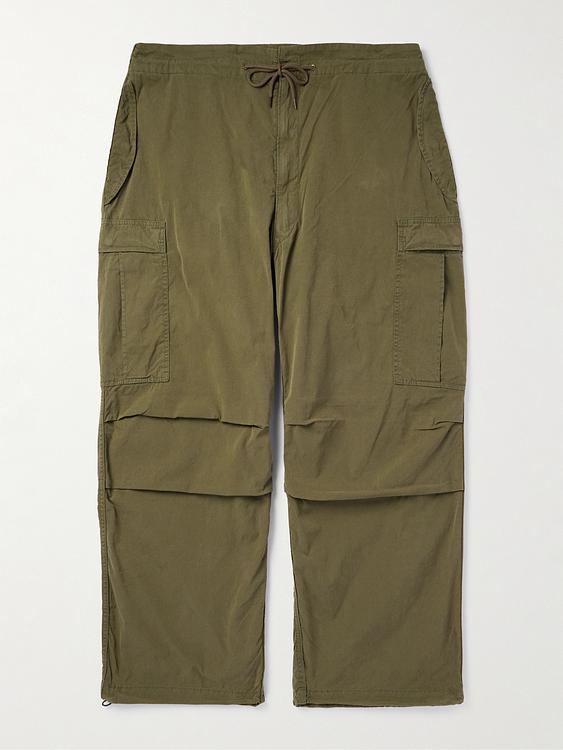 Dark green cargo trousers from Remi Relief
