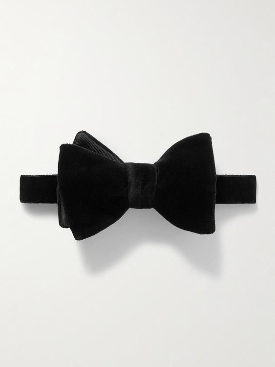 Black bow tie from Favourbrook