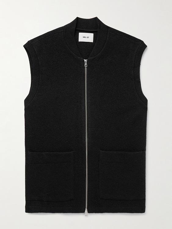 Black vest from NN07