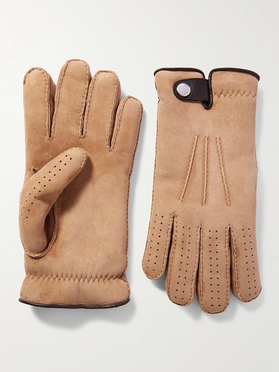 Taupe gloves from Brunello Cucinelli