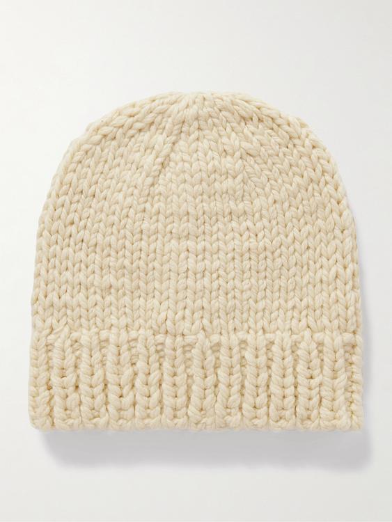Beige beanie from Federico Curradi