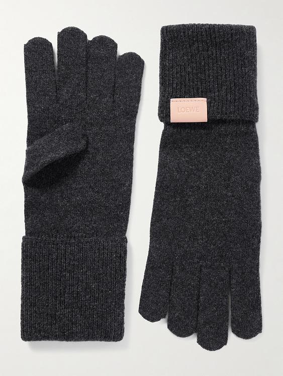 Black gloves from Loewe
