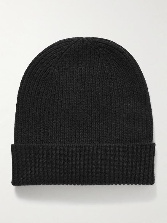 Black beanie from William Lockie