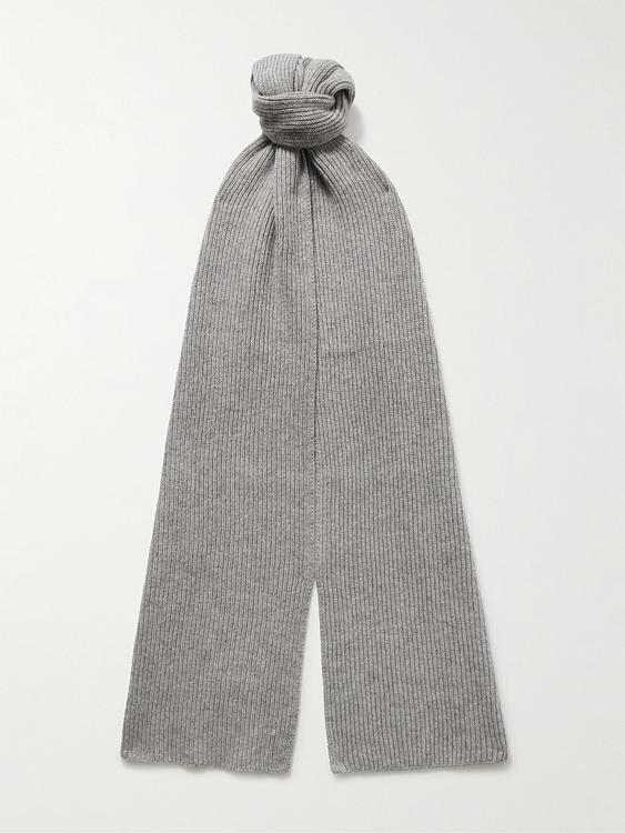 Grey scarve from William Lockie