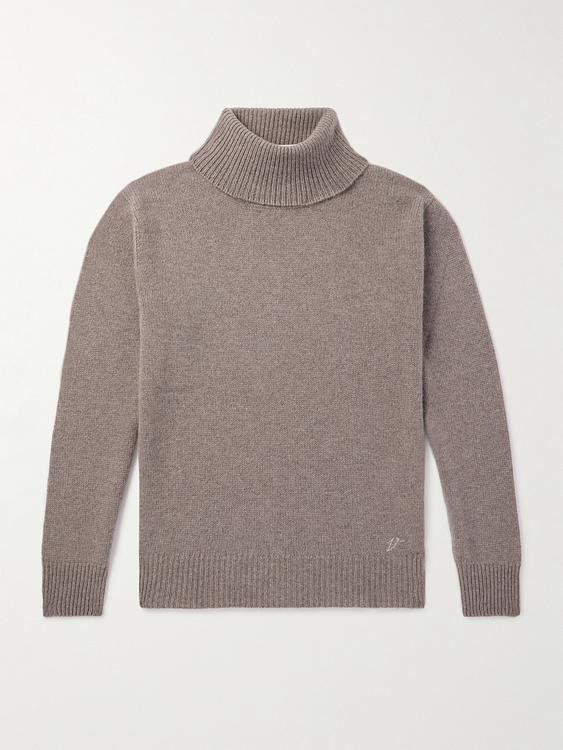 Grey turtleneck from Valstar