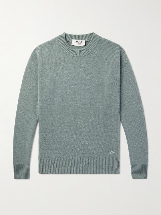 Grey cashmere sweater from Valstar