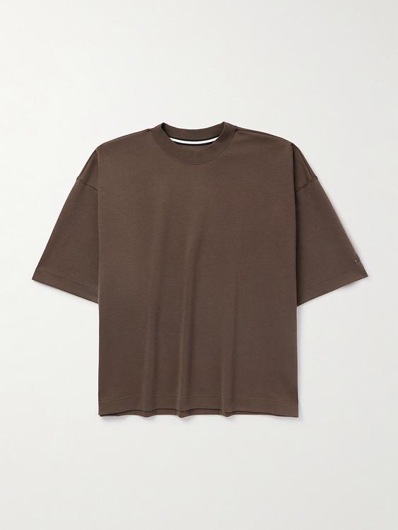Dark brown t-shirt from Nike