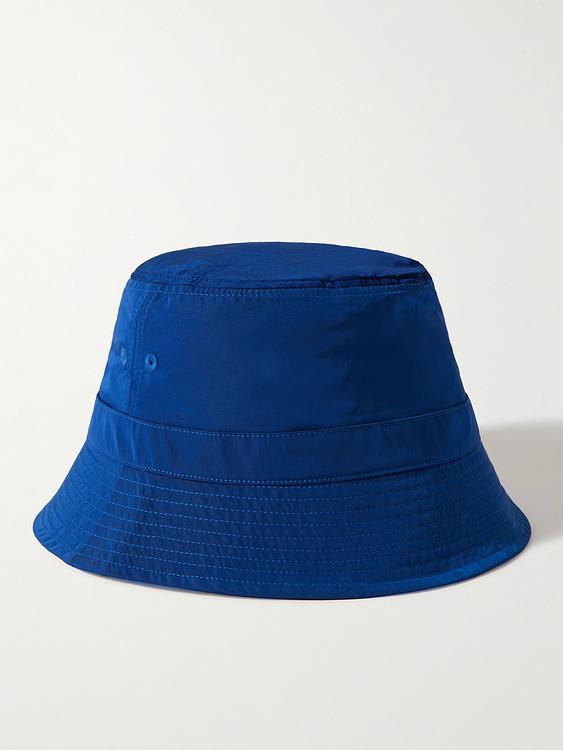 Dark blue hat from Arket