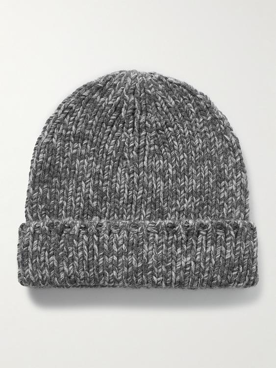 Dark grey beanie from Brunello Cucinelli