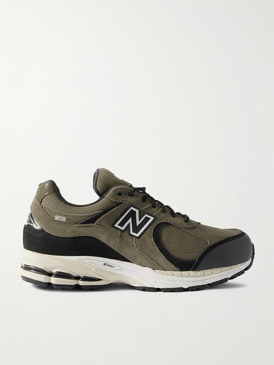 Black sneakers from New Balance