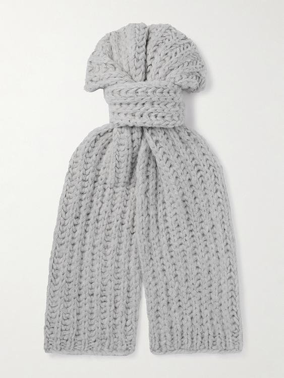 Grey scarve from Gabriela Hearst