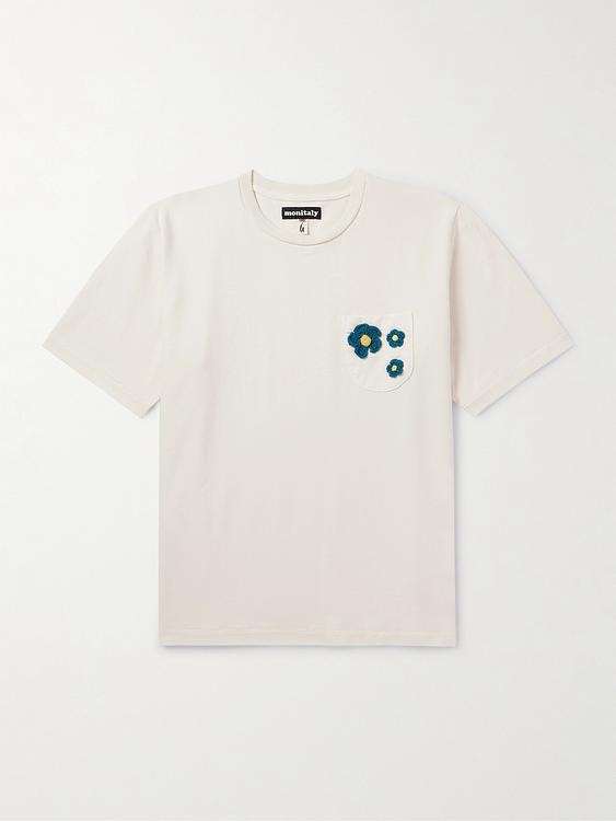 White t-shirt from Monitaly