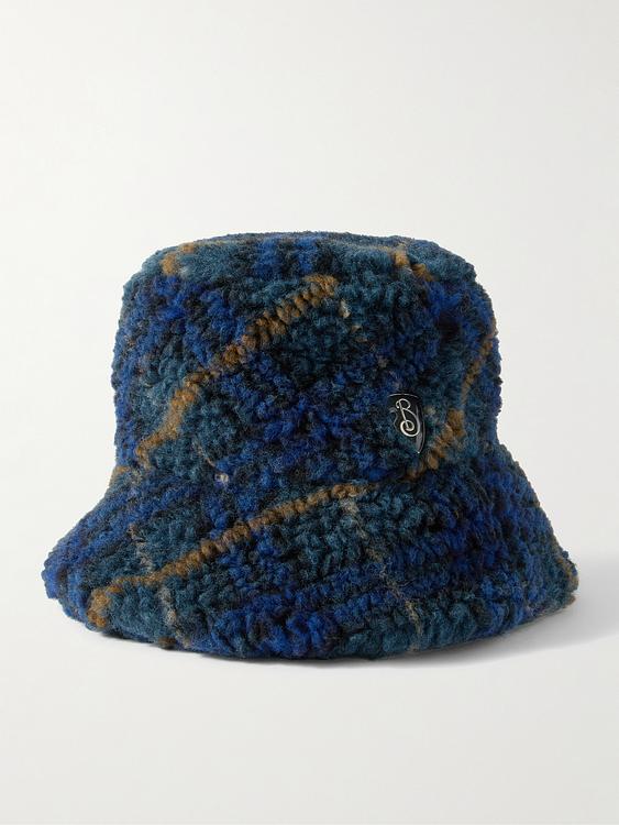 Checkered dark blue hat from Burberry