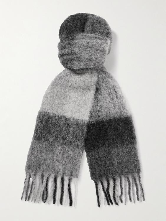 Checkered grey scarve from NN07