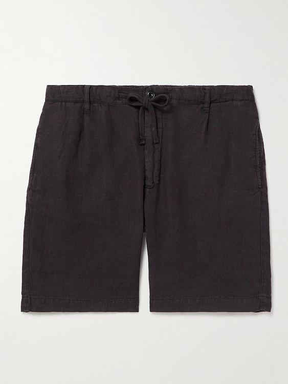 Black chino shorts from Hartford