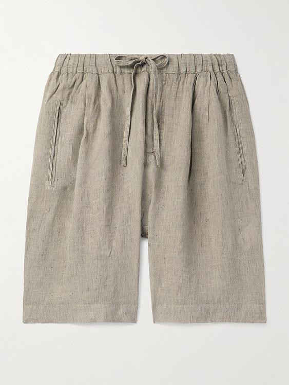 Taupe linen shorts from Massimo Alba