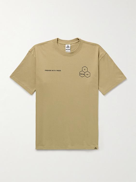 Taupe t-shirt from Nike
