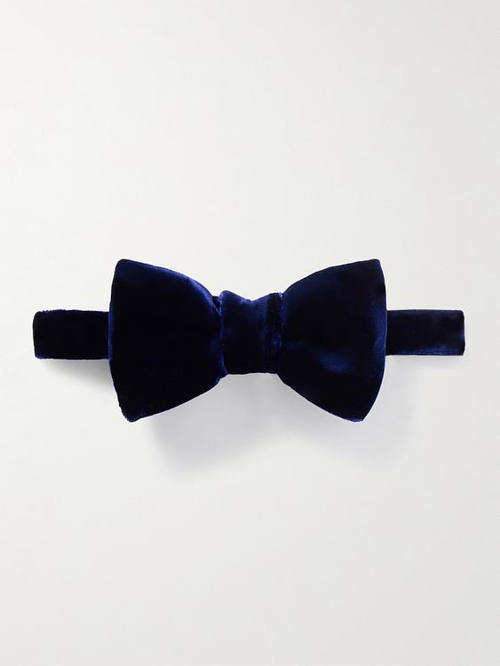 Black bow tie from Tom Ford