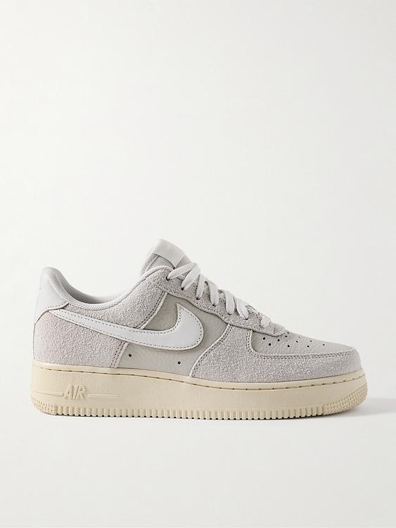 Beige sneakers from Nike
