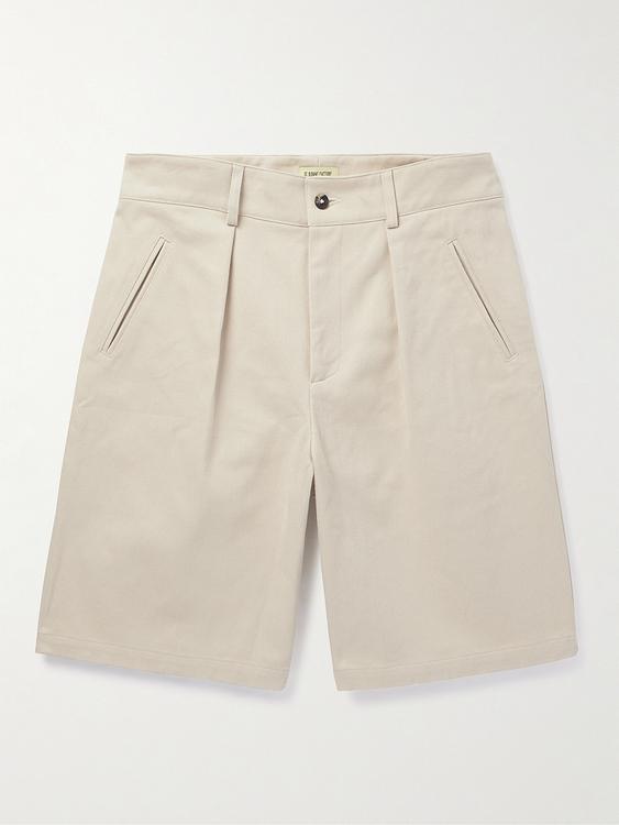 Beige chino shorts from De Bonne Facture