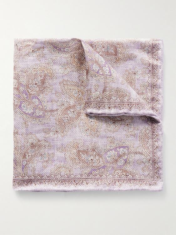 Light pink pocket square from Brunello Cucinelli