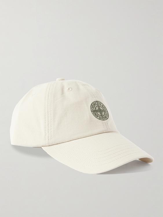 Print white cap from Stone Island