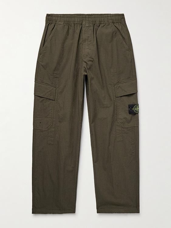 Dark green cargo trousers from Stone Island