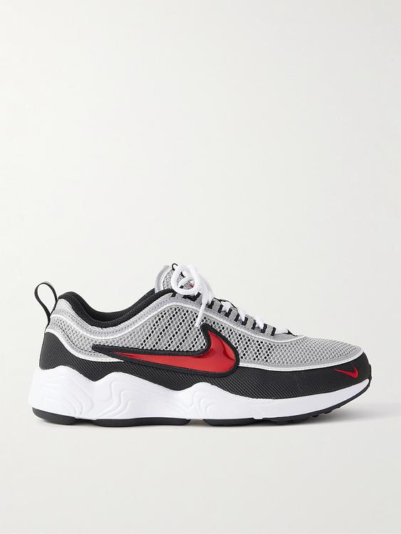 Black sneakers from Nike