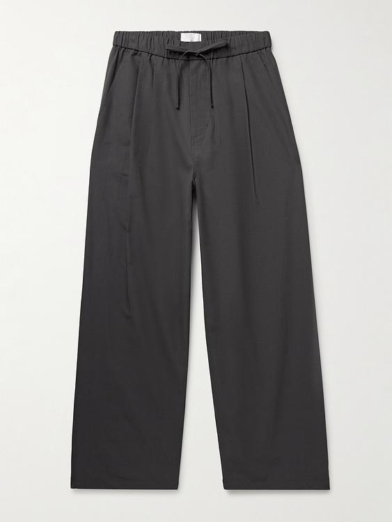 Dark grey casual trousers from Amomento