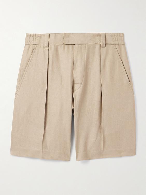 Beige linen shorts from Loro Piana