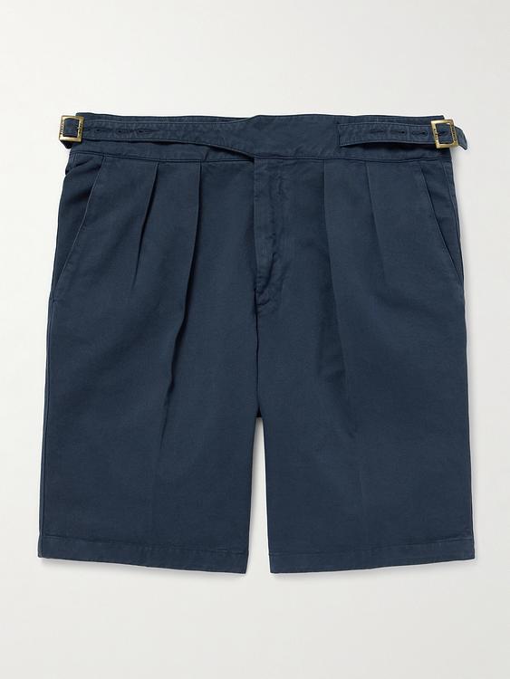 Dark blue chino shorts from Rubinacci