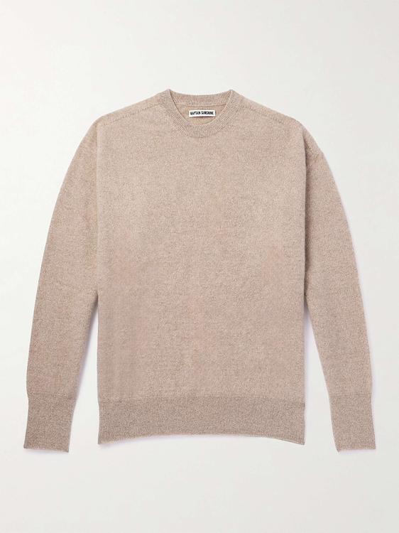 Beige cashmere sweater from Kaptain Sunshine