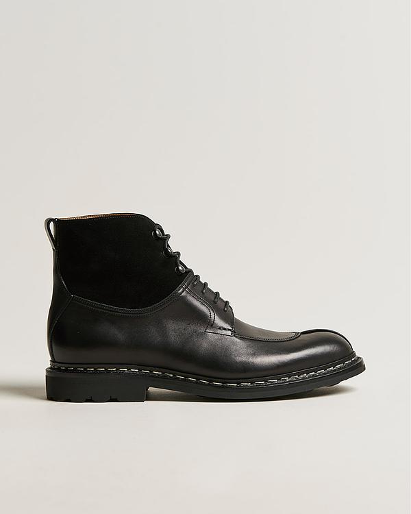 Black lace-up boots from Heschung